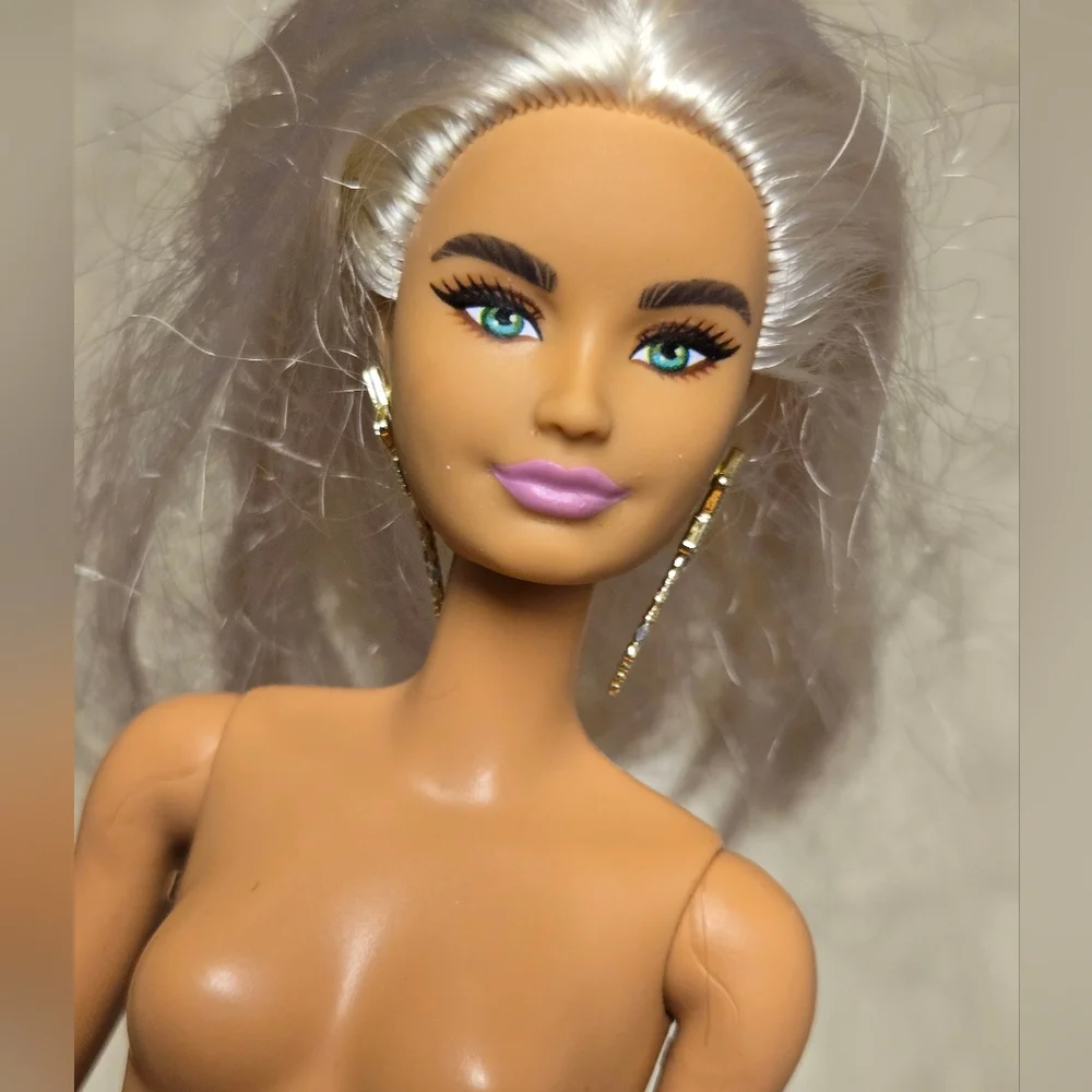 Barbie Lot Of 2 Dolls
